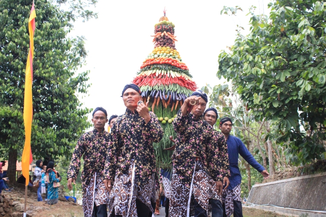 Satu Langkah Sejuta Warna Kirab Budaya di Nglanggeran