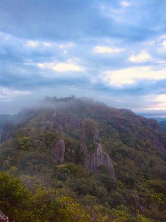 Tingkatkan Daya Jelajahmu di Gunung Api Purba