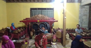 KESENIAN KARAWITAN JAWA