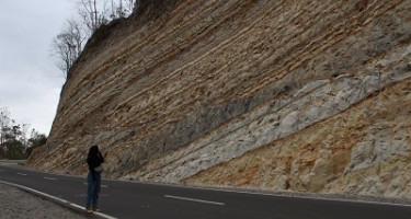 NGLANGGERAN SERASA DI BALI?