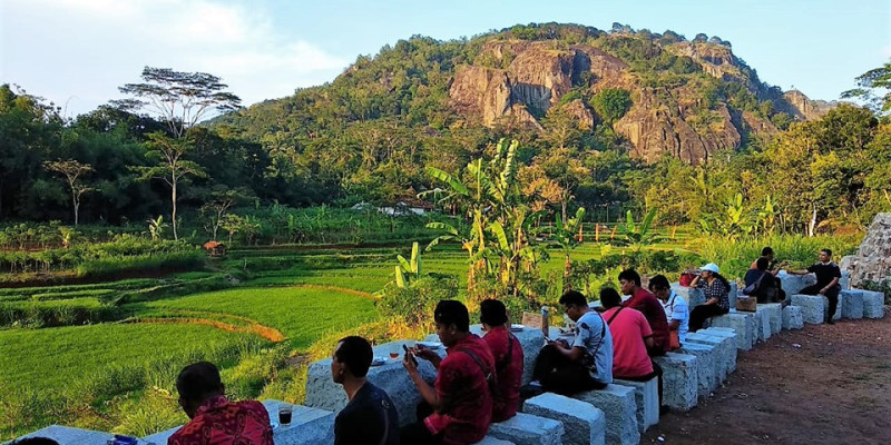 Pawon Purba, Menikmati Keindahan Desa sekaligus Kuliner Uniknya