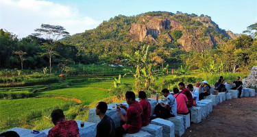 Pawon Purba, Menikmati Keindahan Desa sekaligus Kuliner Uniknya