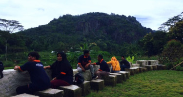 Pawon Purba: Sensasi Kuliner Legendaris Sembari Nikmati Indahnya Alam Gunung Nglanggeran