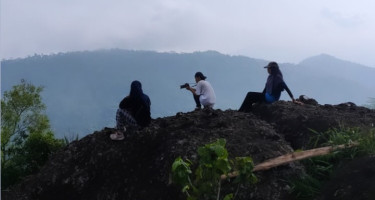 Indahnya Sunrise di Kampung Pitu