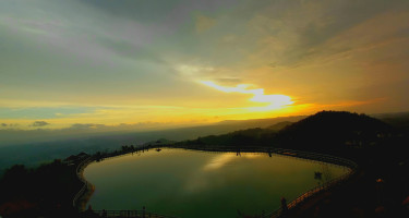 Yuk Ngabuburit Berburu Sunset di Desa Wisata Nglanggeran