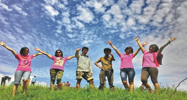 Puncak Gunung Api Purba